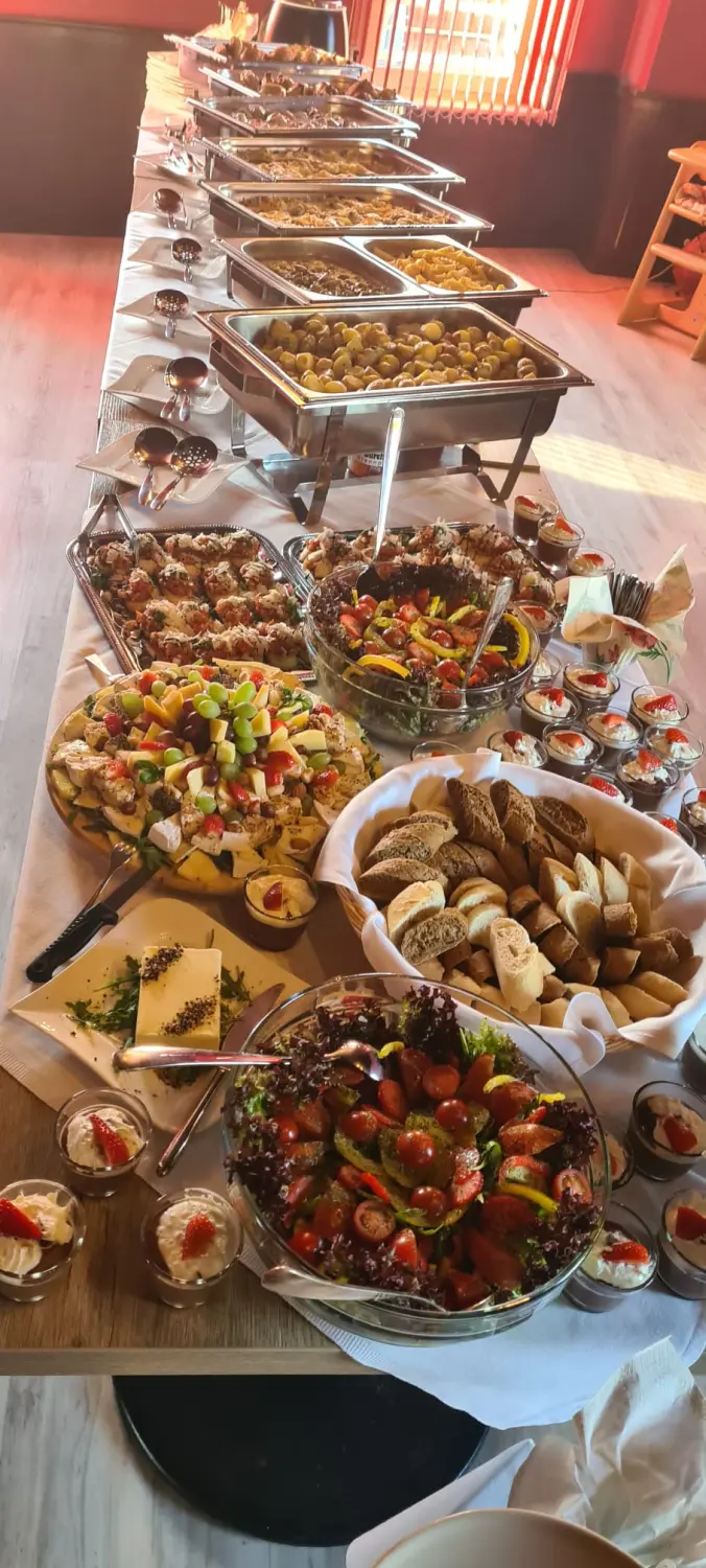 Strike Bowling & Bar – Food Catering