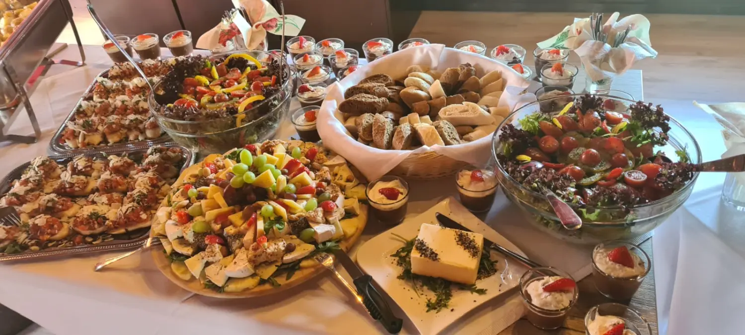 Strike Bowling & Bar – Food Catering